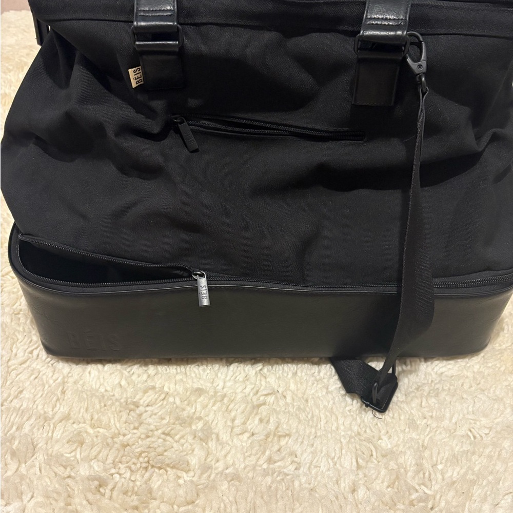 Beis Weekender - image 1